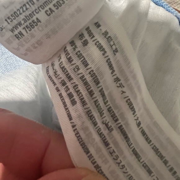 Abercrombie & Fitch A&F Jeans
The Dad High Rise Curve Love size 32 / 14 EUC - Picture 9 of 10